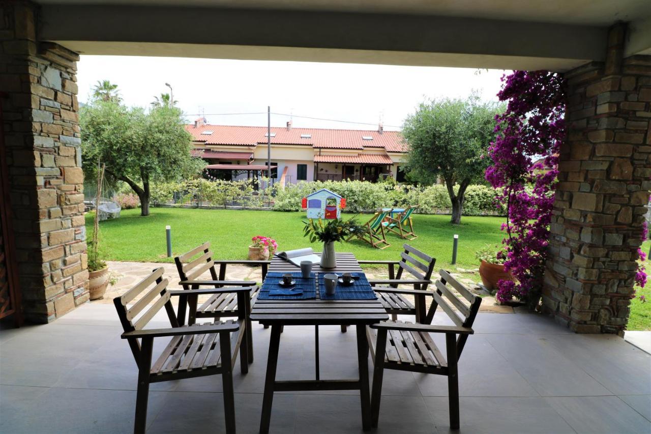 Villa Di Marinella أسشيا المظهر الخارجي الصورة