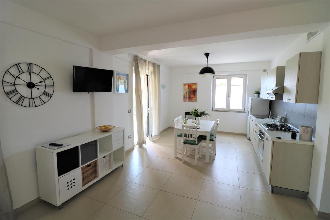 Villa Di Marinella أسشيا المظهر الخارجي الصورة